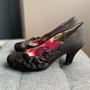 Madden Girl, Size 8, small heel - storage box included